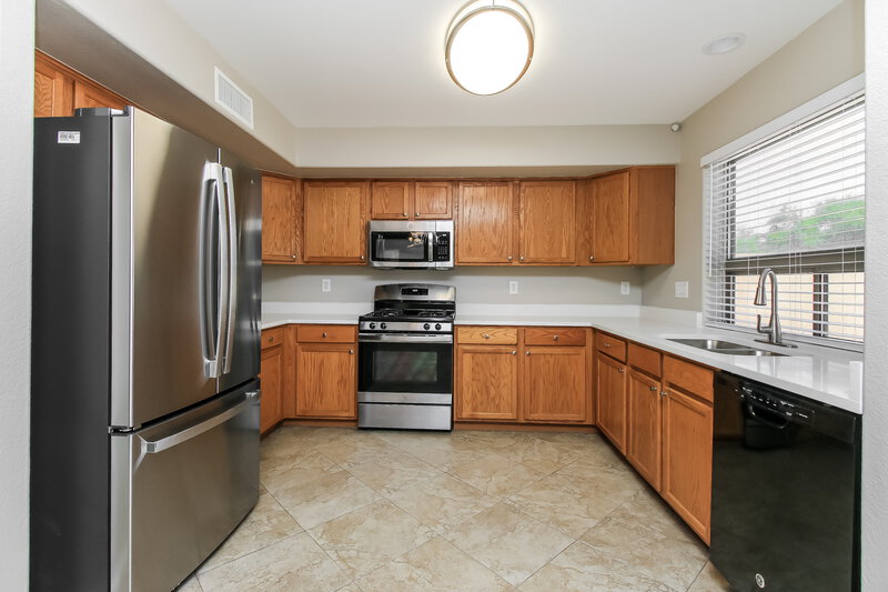 2,395/Mo, 8617 S 49th Dr Laveen, AZ 85339 Kitchen View