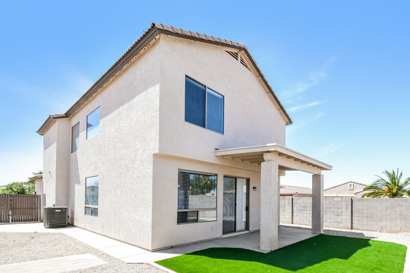 2,065/Mo, 810 E Rossi Ct San Tan Valley, AZ 85140 Rear View