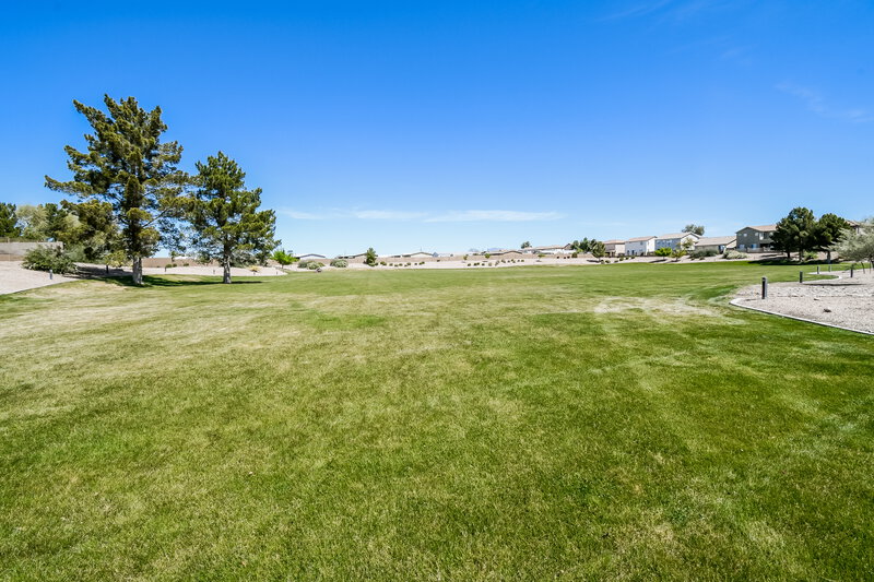 2,065/Mo, 810 E Rossi Ct San Tan Valley, AZ 85140 Exterior View