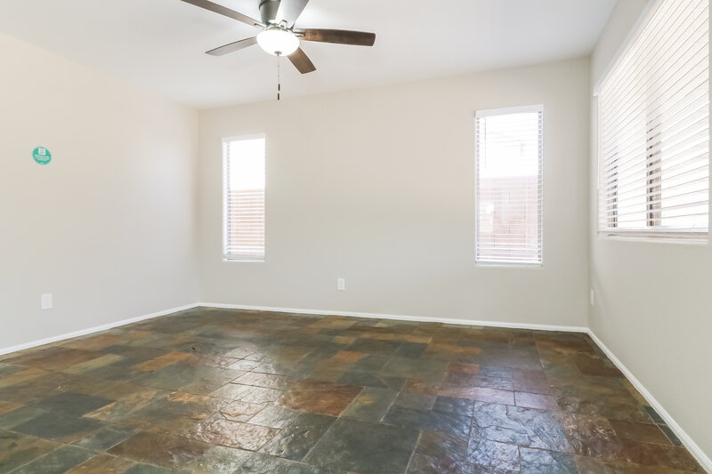 2,145/Mo, 12618 W Pasadena Ave Litchfield Park, AZ 85340 Dining Room View 2