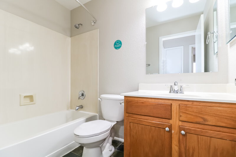 2,145/Mo, 12618 W Pasadena Ave Litchfield Park, AZ 85340 Bathroom View