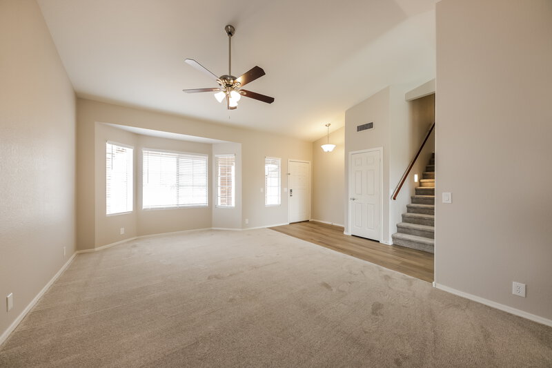 2,555/Mo, 4231 W Whispering Wind Dr Glendale, AZ 85310 Living Room View 2