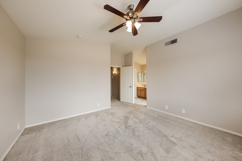 2,555/Mo, 4231 W Whispering Wind Dr Glendale, AZ 85310 Main Bedroom View 2