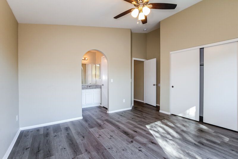2,340/Mo, 3015 W Zachary Dr Phoenix, AZ 85027 Master Bedroom View 2