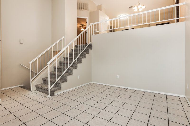 1,995/Mo, 3755 E Broadway Rd Unit 39 Mesa, AZ 85206 Living Room View