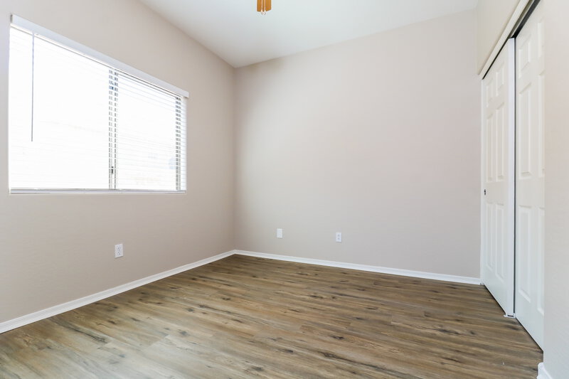 1,805/Mo, 17792 W Paradise Ln Surprise, AZ 85388 Bedroom View 2