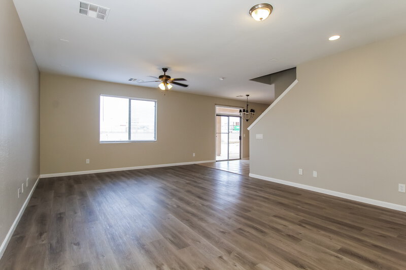 2,235/Mo, 7206 W Alta Vista Rd Laveen, AZ 85339 Living Room View 2