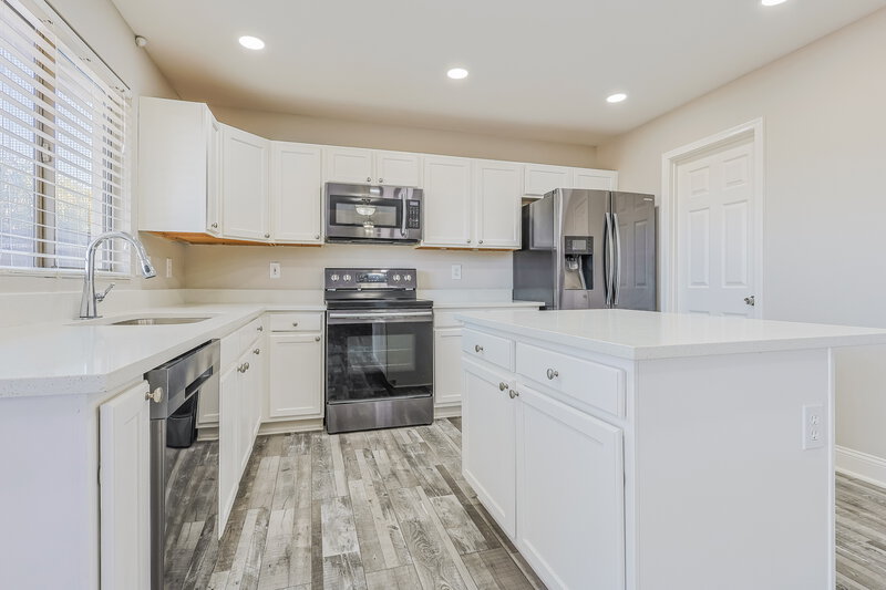 2,110/Mo, 1480 S Boulder St Unit D Gilbert, AZ 85296 Kitchen View