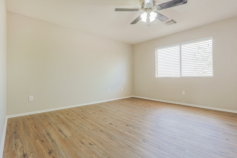 2,110/Mo, 1480 S Boulder St Unit D Gilbert, AZ 85296 Main Bedroom View