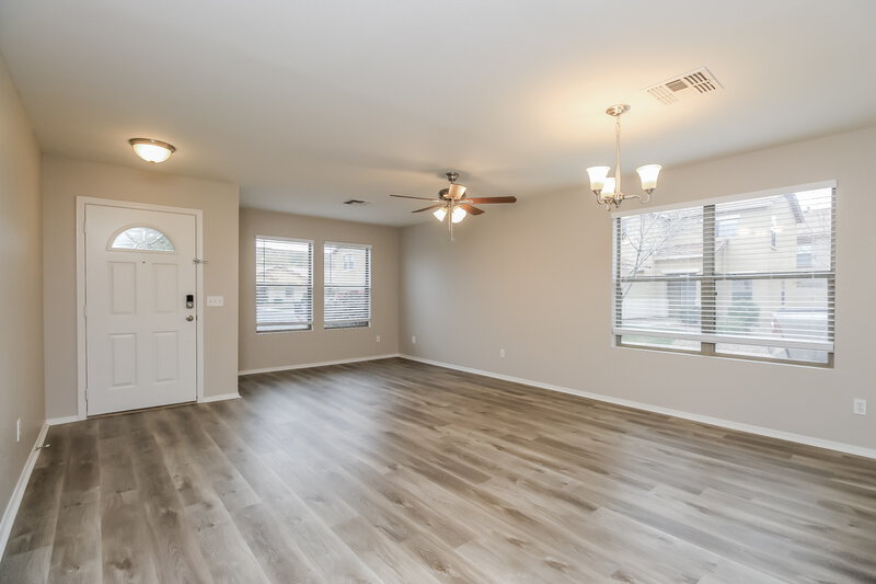 2,545/Mo, 2065 S Luther Mesa, AZ 85209 Living Room View 2