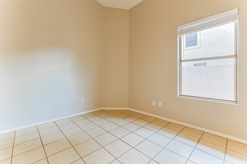 2,040/Mo, 1744 E Erie St Gilbert, AZ 85295 Bedroom View 2