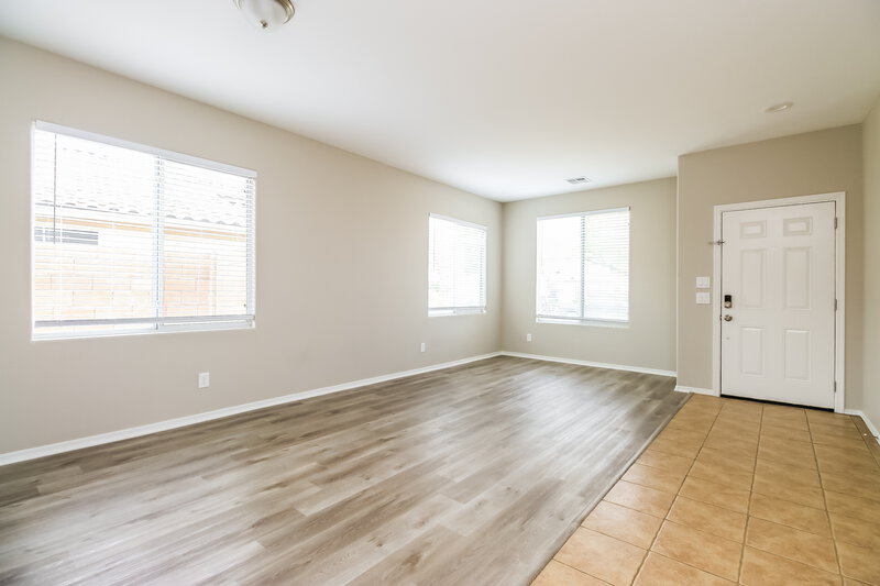 2,855/Mo, 3369 W Yellow Peak Dr Queen Creek, AZ 85142 Living Room View