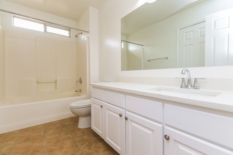 2,855/Mo, 3369 W Yellow Peak Dr Queen Creek, AZ 85142 Bathroom View