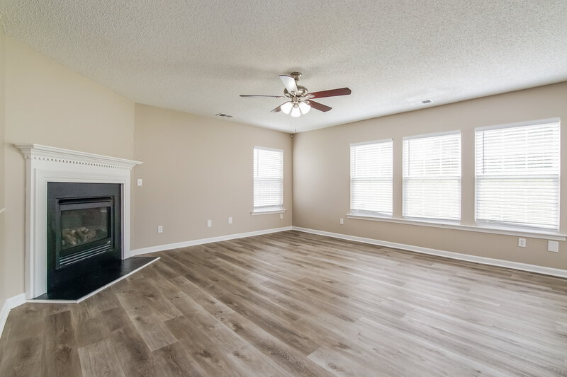 2,390/Mo, 6122 Ricker Rd Raleigh, NC 27610 Living Room View