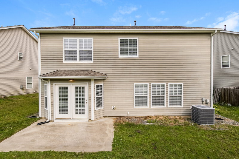 2,390/Mo, 6122 Ricker Rd Raleigh, NC 27610 Rear View