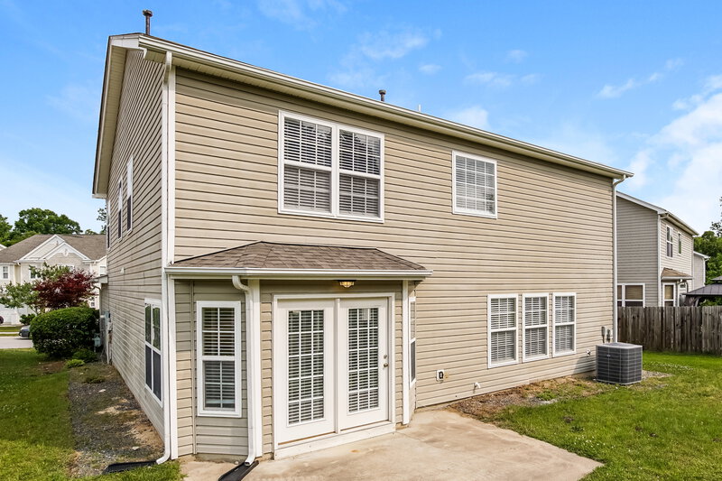 2,390/Mo, 6122 Ricker Rd Raleigh, NC 27610 Rear View 2