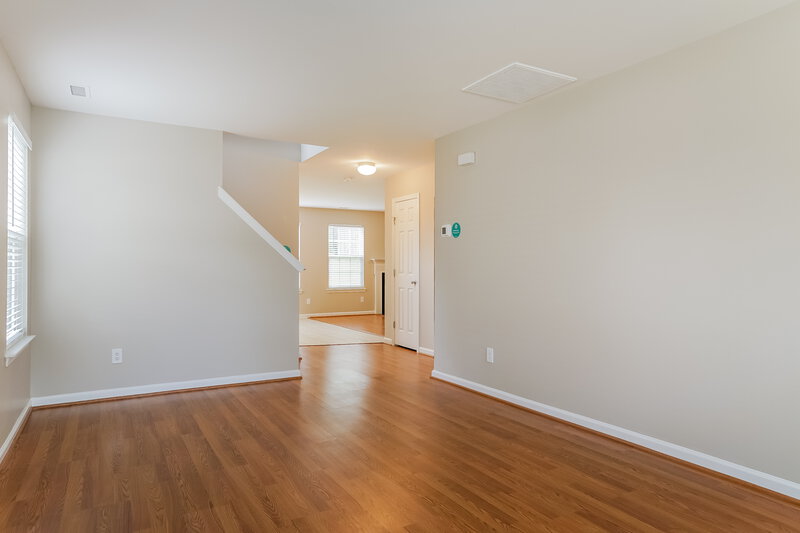 1,990/Mo, 5825 Bryanstone Pl Raleigh, NC 27610 Dining Room View 2