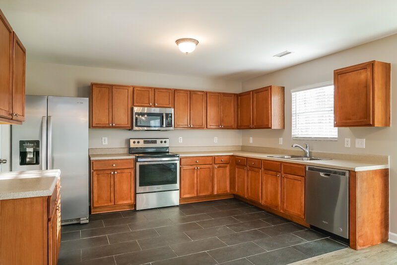 2,375/Mo, 1017 Lockberry Ct Clayton, NC 27520 Kitchen View