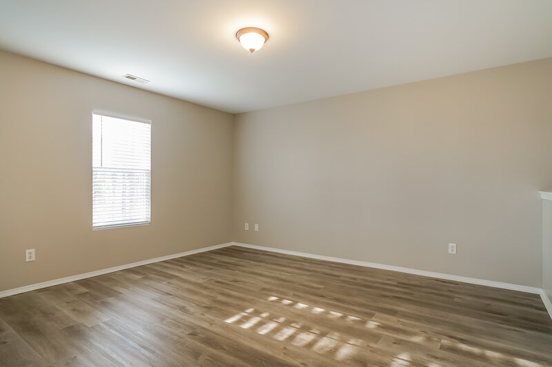 2,375/Mo, 1017 Lockberry Ct Clayton, NC 27520 Family Room View