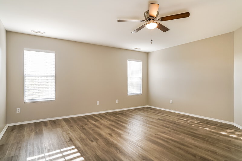 2,375/Mo, 1017 Lockberry Ct Clayton, NC 27520 Main Bedroom View