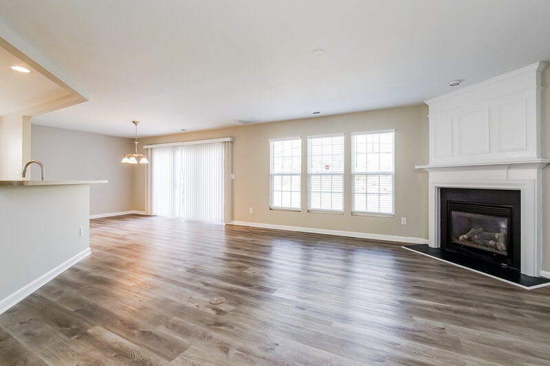 1,975/Mo, 5045 Babbling Brook Dr Raleigh, NC 27610 Living Room View