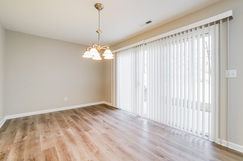 1,975/Mo, 5045 Babbling Brook Dr Raleigh, NC 27610 Dining Room View