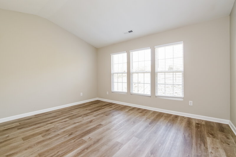 1,975/Mo, 5045 Babbling Brook Dr Raleigh, NC 27610 Main Bedroom View