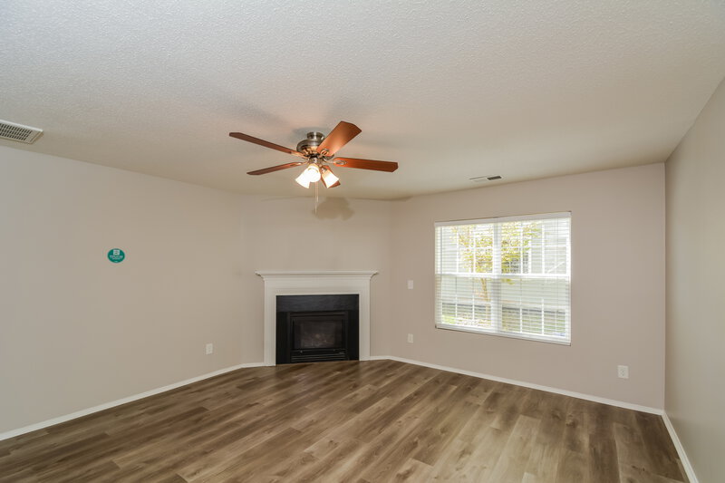 2,145/Mo, 3509 Skybrook Ln Durham, NC 27703 Living Room View
