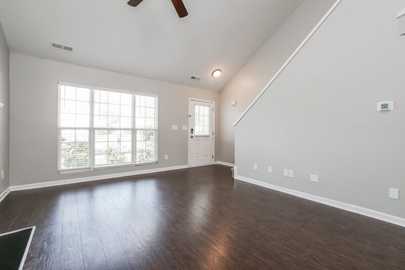 2,020/Mo, 5243 Little Sandy Dr Raleigh, NC 27616 Living Room View