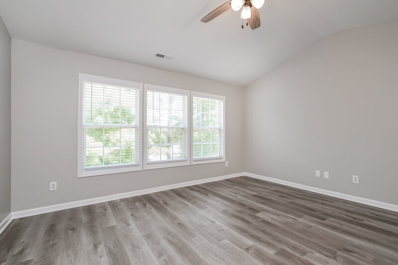 2,020/Mo, 5243 Little Sandy Dr Raleigh, NC 27616 Main Bedroom View