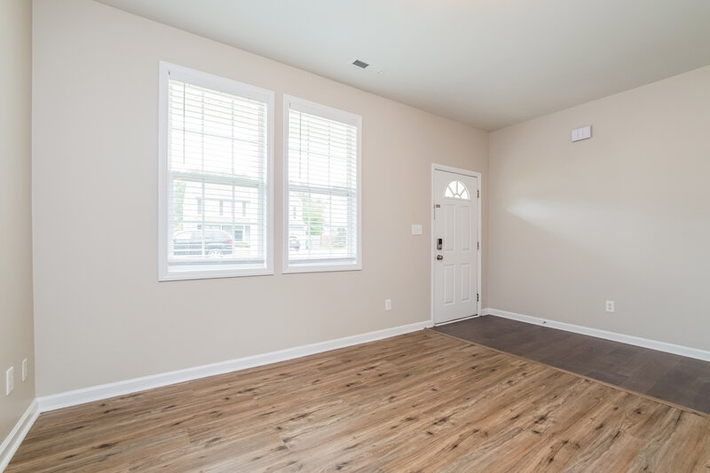 2,090/Mo, 209 Ber Creek Dr Fuquay Varina, NC 27526 Family Room View