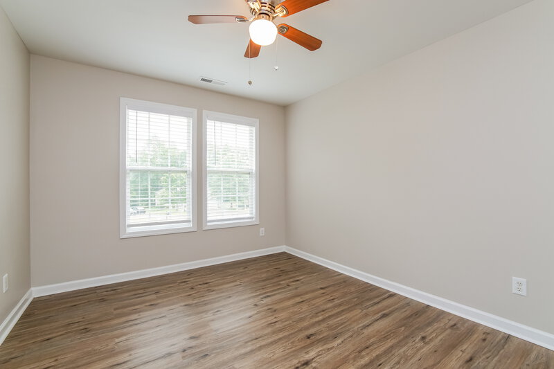 2,090/Mo, 209 Ber Creek Dr Fuquay Varina, NC 27526 Bedroom View 3