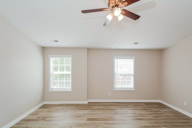 2,175/Mo, 4005 Iverson St Raleigh, NC 27604 Main Bedroom View