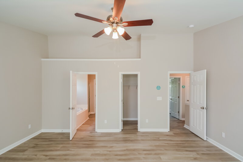 2,175/Mo, 4005 Iverson St Raleigh, NC 27604 Main Bedroom View 2