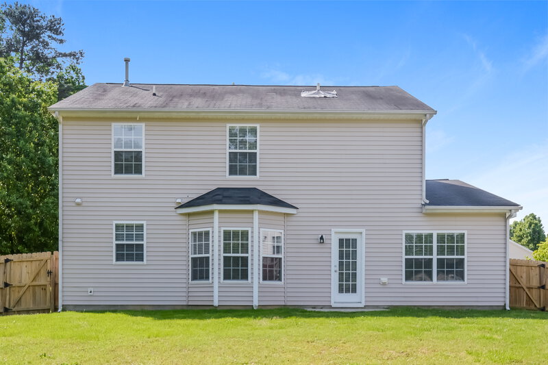 2,175/Mo, 4005 Iverson St Raleigh, NC 27604 Rear View