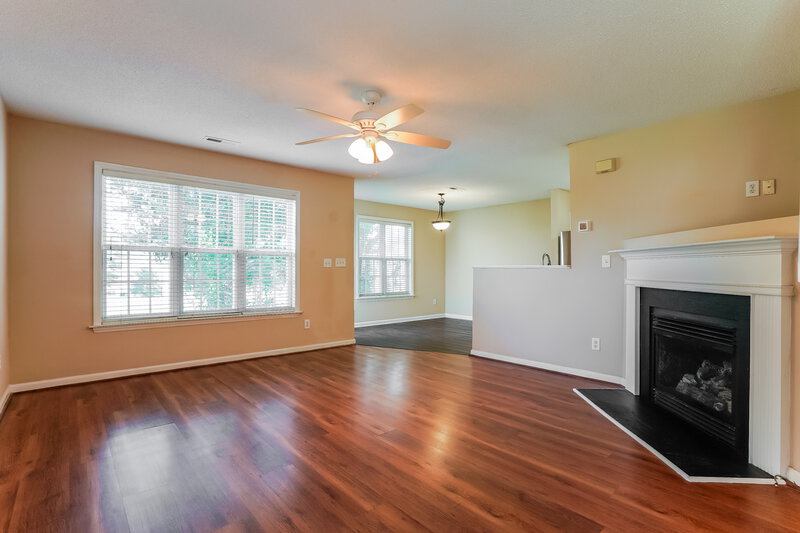 1,725/Mo, 2232 Castle Pines Dr Raleigh, NC 27604 Living Room View