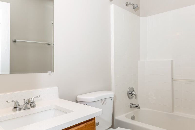 1,945/Mo, 5309 Suntan Lake Dr Raleigh, NC 27610 Bathroom View