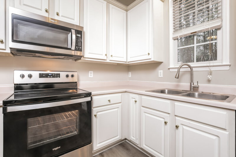 3,180/Mo, 1204 Cleason Ct Wake Forest, NC 27587 Kitchen View 2