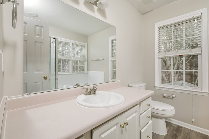 3,180/Mo, 1204 Cleason Ct Wake Forest, NC 27587 Main Bathroom View