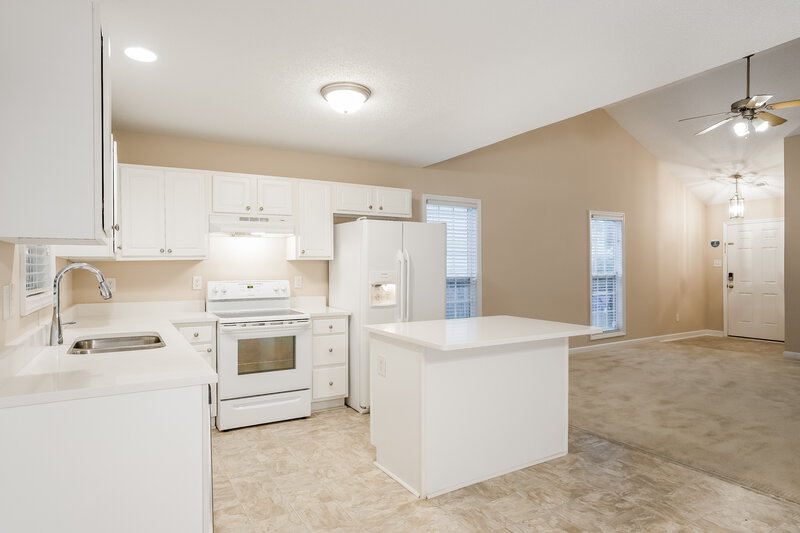 1,650/Mo, 5609 Tealbrook Dr Raleigh, NC 27610 Kitchen View