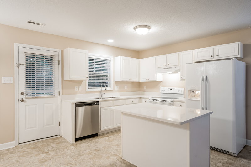 1,650/Mo, 5609 Tealbrook Dr Raleigh, NC 27610 Kitchen View 2