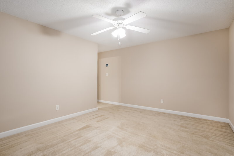 1,650/Mo, 5609 Tealbrook Dr Raleigh, NC 27610 Main Bedroom View