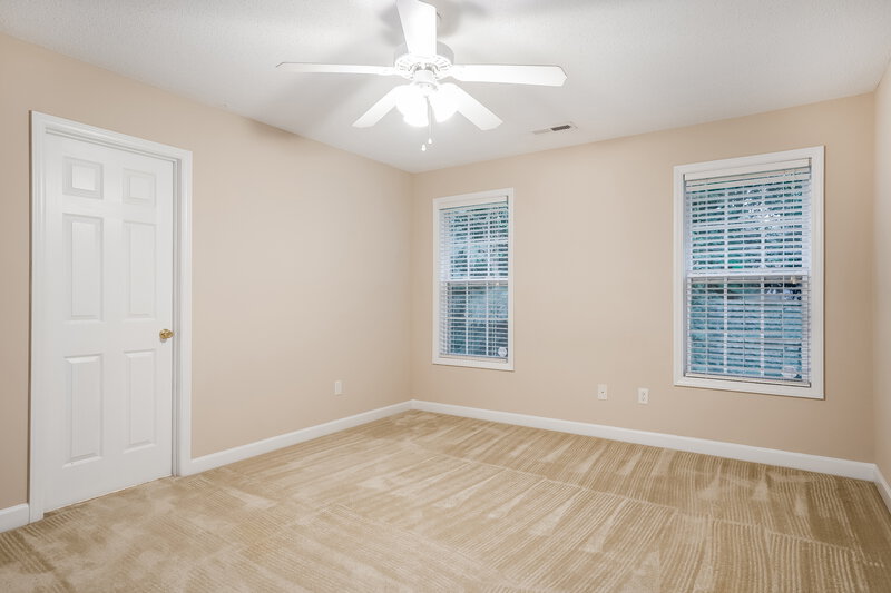 1,650/Mo, 5609 Tealbrook Dr Raleigh, NC 27610 Main Bedroom View 2