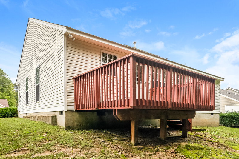 1,650/Mo, 5609 Tealbrook Dr Raleigh, NC 27610 Rear View