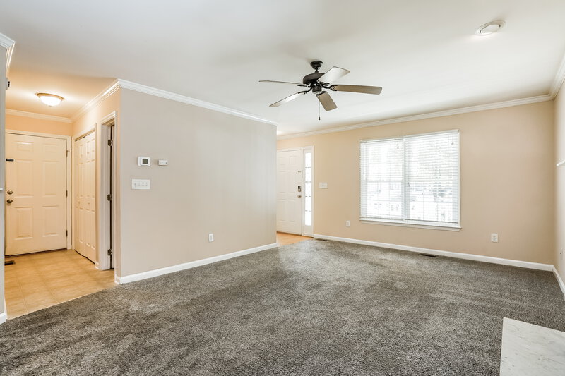 2,065/Mo, 809 E Ivy Valley Dr Fuquay Varina, NC 27526 Living Room View