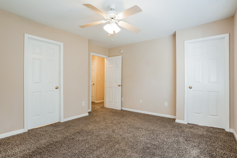 2,065/Mo, 809 E Ivy Valley Dr Fuquay Varina, NC 27526 Main Bedroom View 2