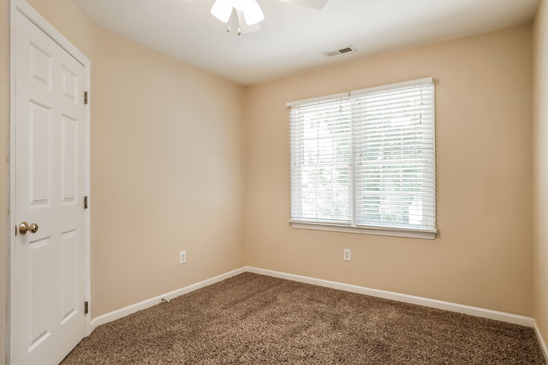 2,065/Mo, 809 E Ivy Valley Dr Fuquay Varina, NC 27526 Bedroom View 2