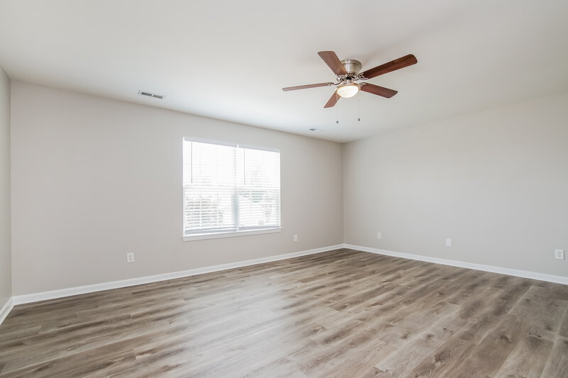 1,995/Mo, 3609 Jordanmill Ct Raleigh, NC 27616 Main Bedroom View