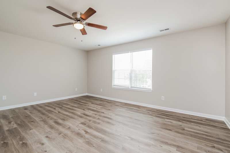 1,995/Mo, 3609 Jordanmill Ct Raleigh, NC 27616 Main Bedroom View 2