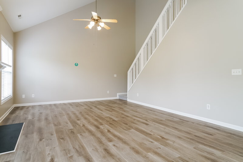 2,020/Mo, 8115 Willowglen Dr Raleigh, NC 27616 Living Room View 2